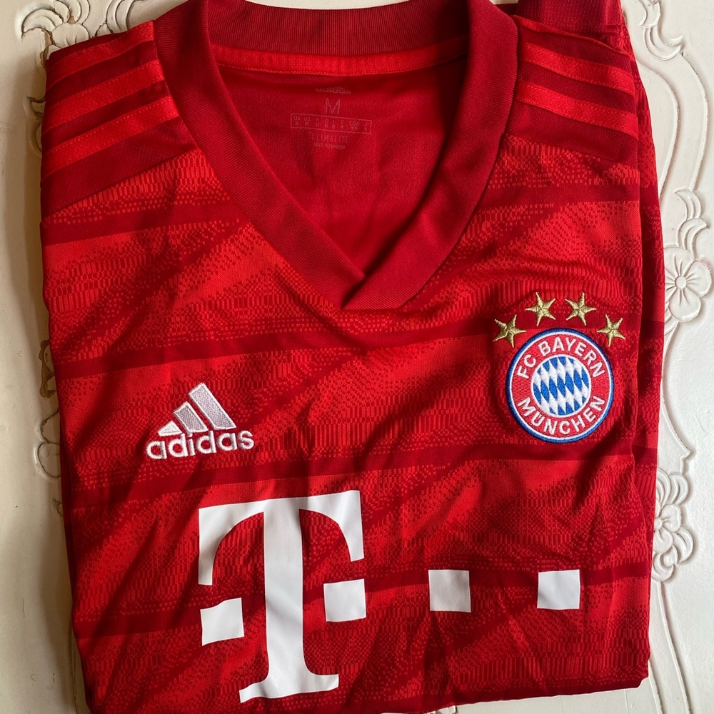 FC Bayern Jersey 15-16